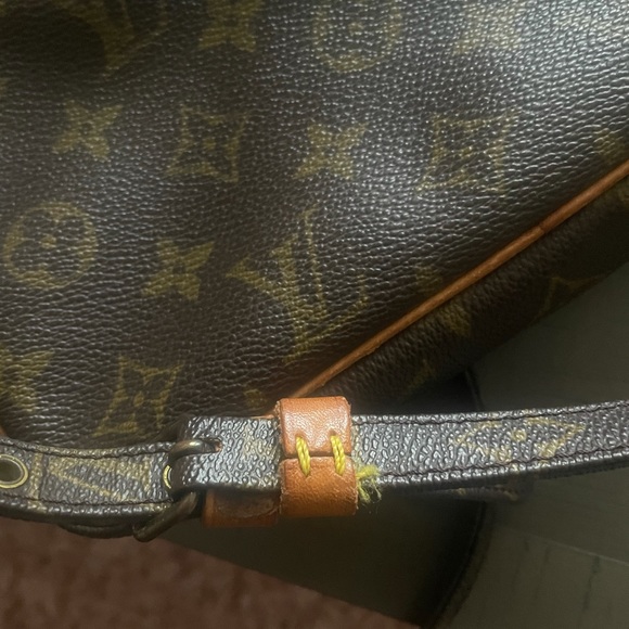 Louis Vuitton Marly Bandouliere - Picture 8 of 15